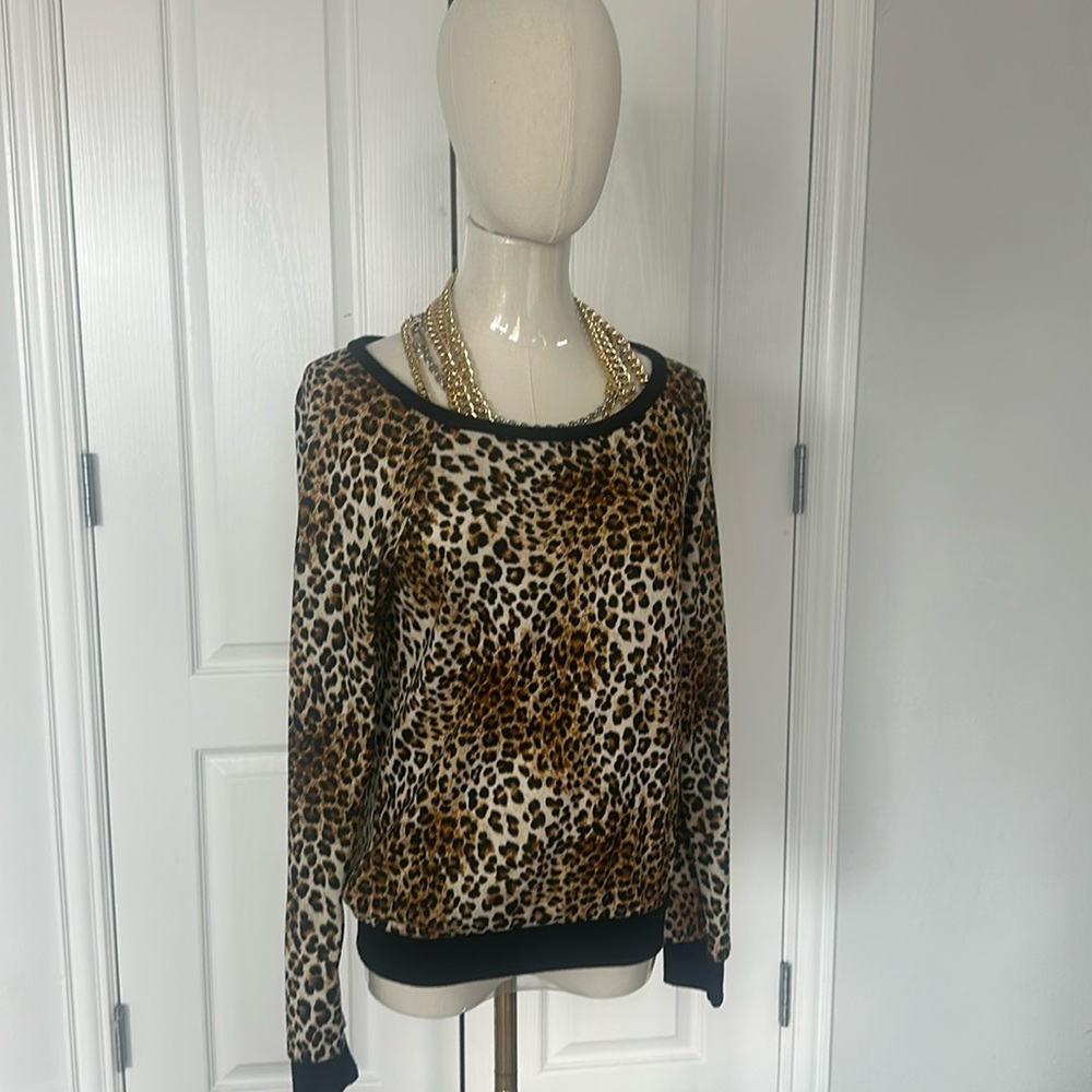 Comfortable lightweight sweater